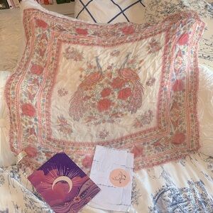 Spell special edition scarf